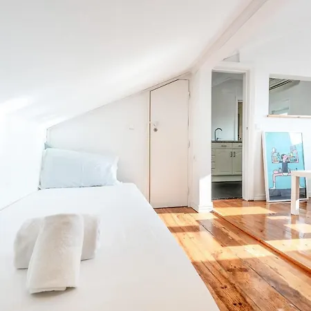 Homely Loft On Principe Real With Stunning Views By Guestready 아파트 *